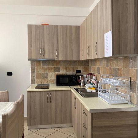 Rikardo Apartament Apartment Vlore Bagian luar foto