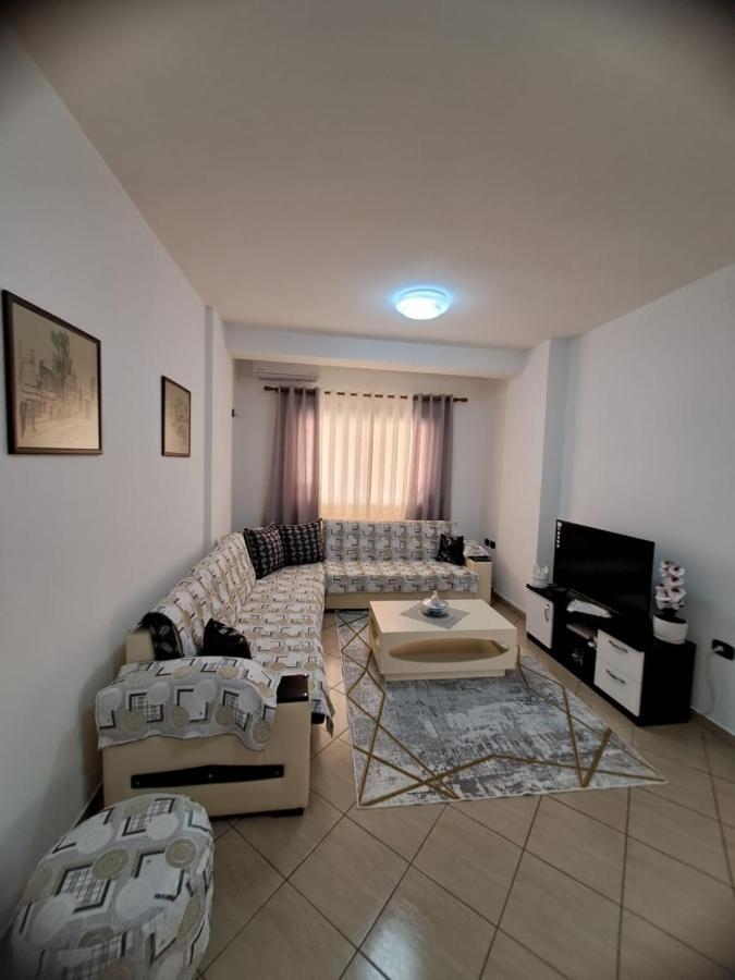 Rikardo Apartament Apartment Vlore Bagian luar foto