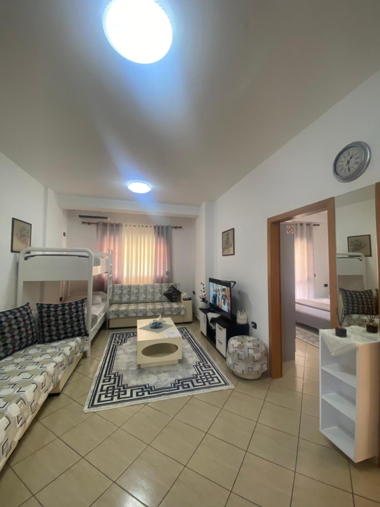 Rikardo Apartament Apartment Vlore Bagian luar foto