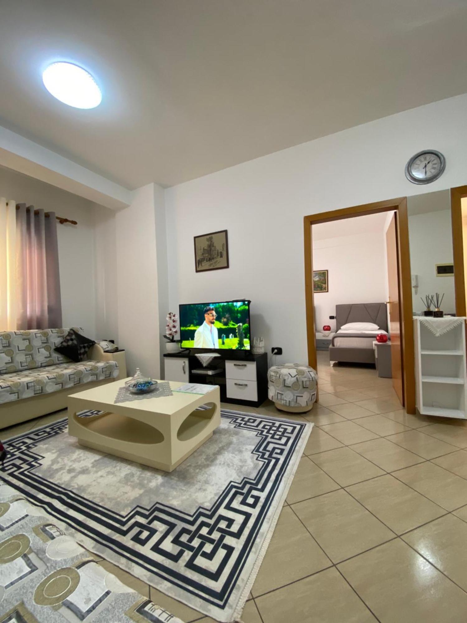 Rikardo Apartament Apartment Vlore Bagian luar foto